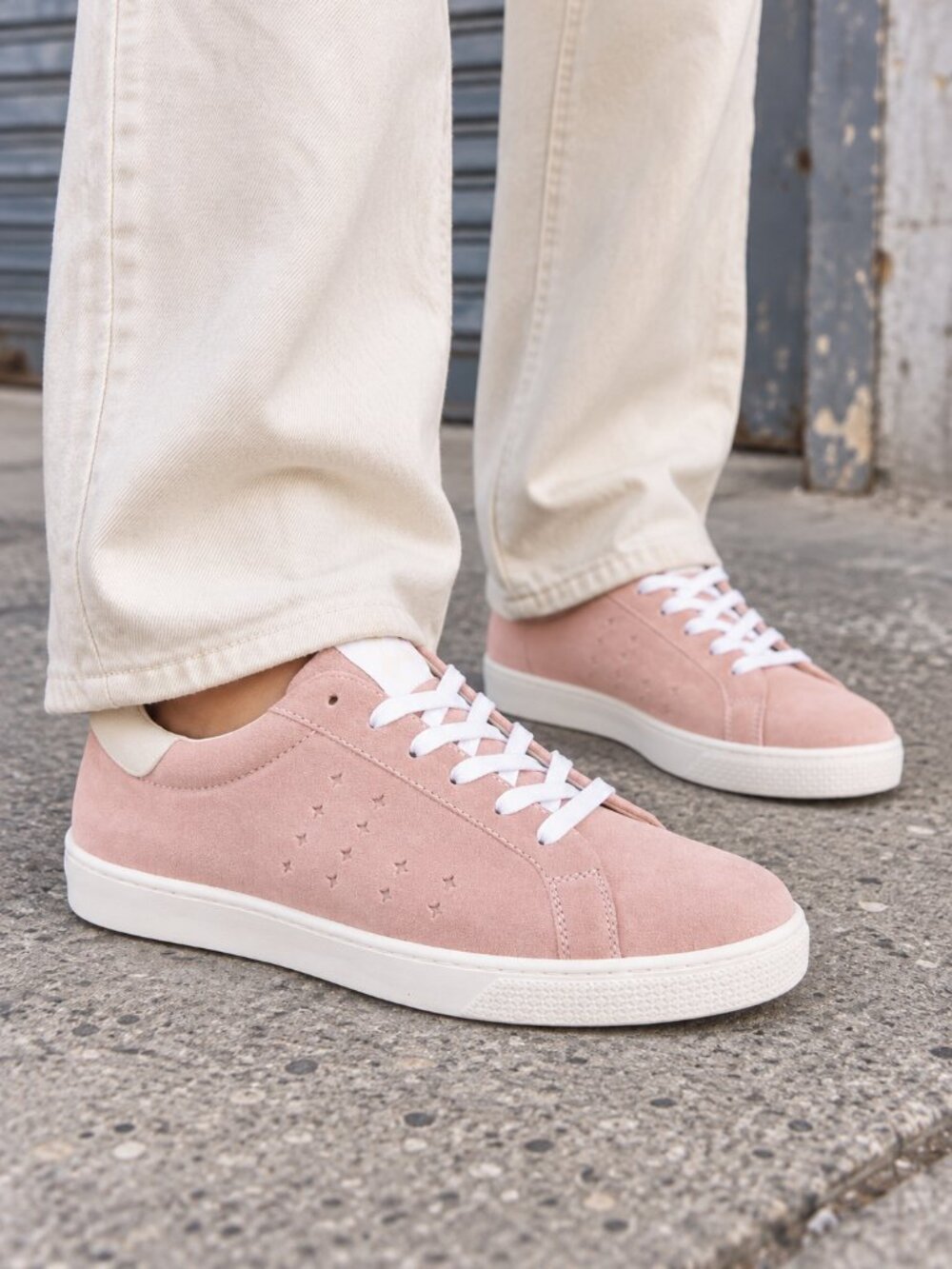 Lazo Halo Morganite Pink Milky Way White Suede Sneakers Womens 8 NWT NIB